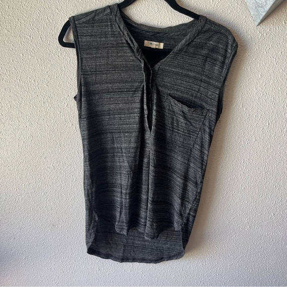 Madewell Tops - Madewell sleeveless top size Small heather gray Small